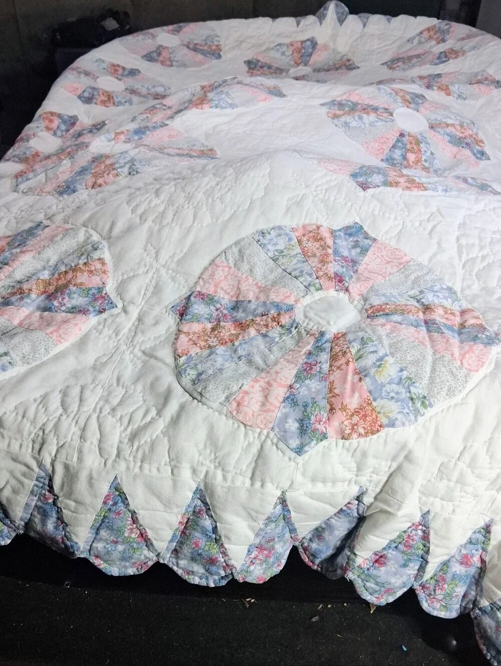 Missouri Quilt Co./Yoda Fabrics RN85817 84x80 King Handsewn l Pinwheel Quilt